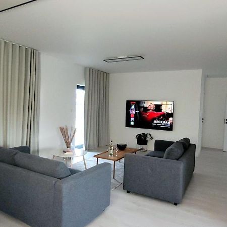 Bast 17 Dom Duzy Parking , Mandoria , Ptak , 2 Sypialnie Lub 1 Sypialnia, Taras , Autostrada A1, Kalinowskiego 17E Wifi 罗兹 外观 照片