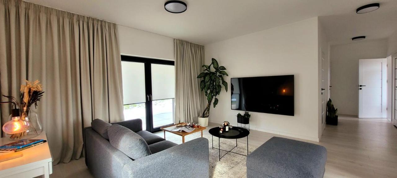 Bast 17 Dom Duzy Parking , Mandoria , Ptak , 2 Sypialnie Lub 1 Sypialnia, Taras , Autostrada A1, Kalinowskiego 17E Wifi 罗兹 外观 照片