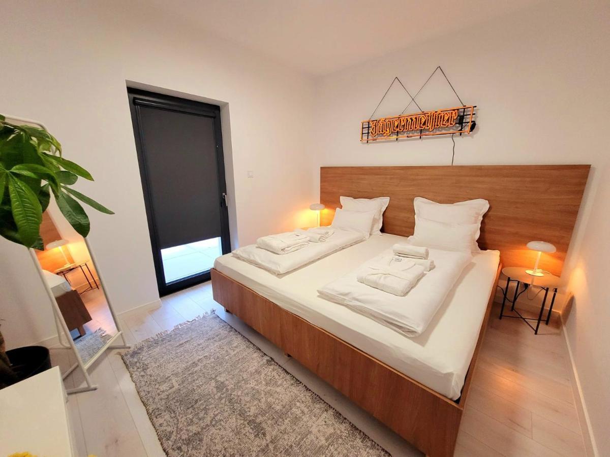 Bast 17 Dom Duzy Parking , Mandoria , Ptak , 2 Sypialnie Lub 1 Sypialnia, Taras , Autostrada A1, Kalinowskiego 17E Wifi 罗兹 外观 照片