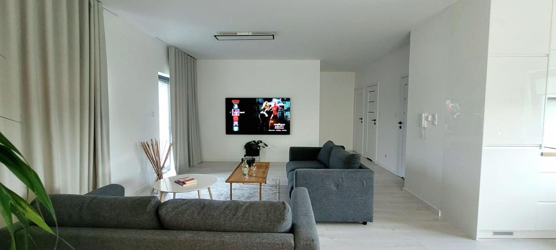 Bast 17 Dom Duzy Parking , Mandoria , Ptak , 2 Sypialnie Lub 1 Sypialnia, Taras , Autostrada A1, Kalinowskiego 17E Wifi 罗兹 外观 照片