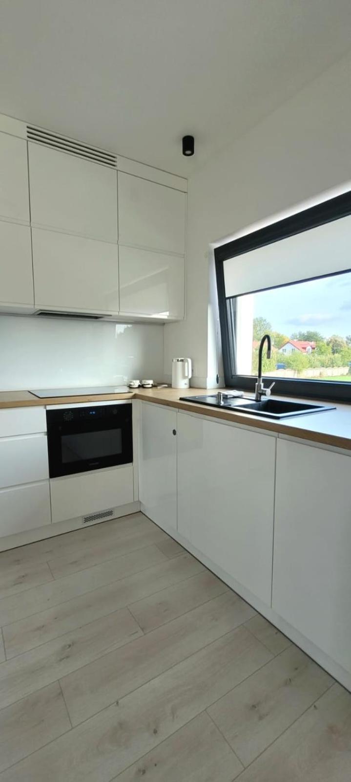 Bast 17 Dom Duzy Parking , Mandoria , Ptak , 2 Sypialnie Lub 1 Sypialnia, Taras , Autostrada A1, Kalinowskiego 17E Wifi 罗兹 外观 照片