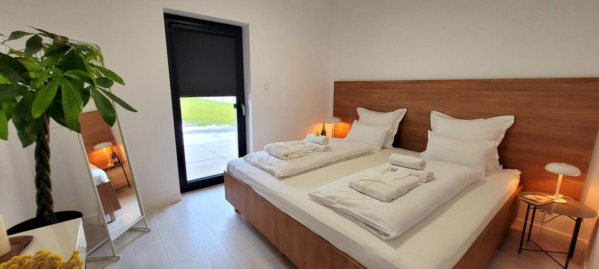 Bast 17 Dom Duzy Parking , Mandoria , Ptak , 2 Sypialnie Lub 1 Sypialnia, Taras , Autostrada A1, Kalinowskiego 17E Wifi 罗兹 外观 照片